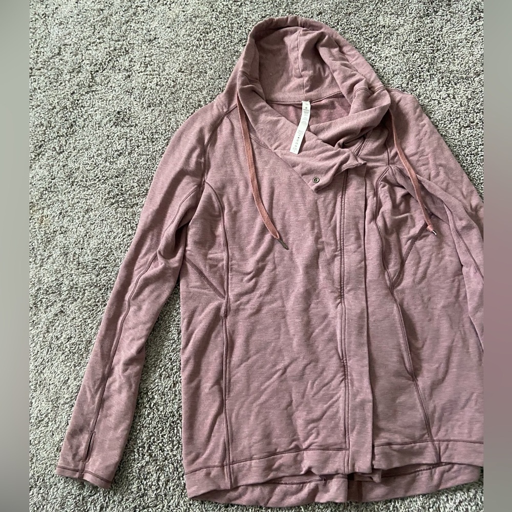 Lululemon Coast Easy Wrap jacket- blush color- Size 10-EUC